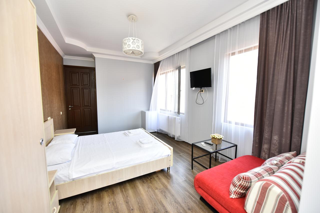 Hotel Phaliashvili Batumi Eksteriør bilde