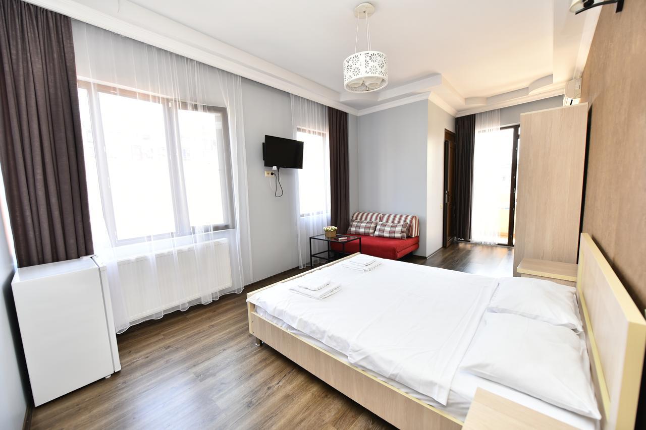 Hotel Phaliashvili Batumi Eksteriør bilde